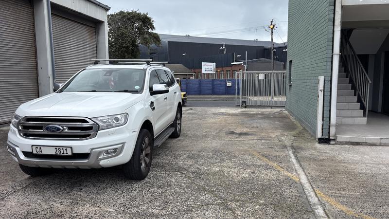 To Let commercial Property for Rent in Paarden Eiland Western Cape